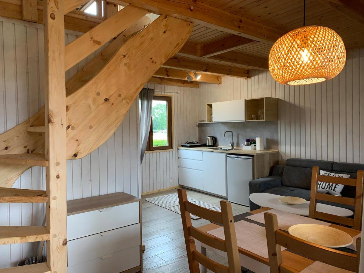 Pod Debami Domki ,Pokoje,Nauka Jazdy Konnej Sarbsk Obok Leby Exteriör bild
