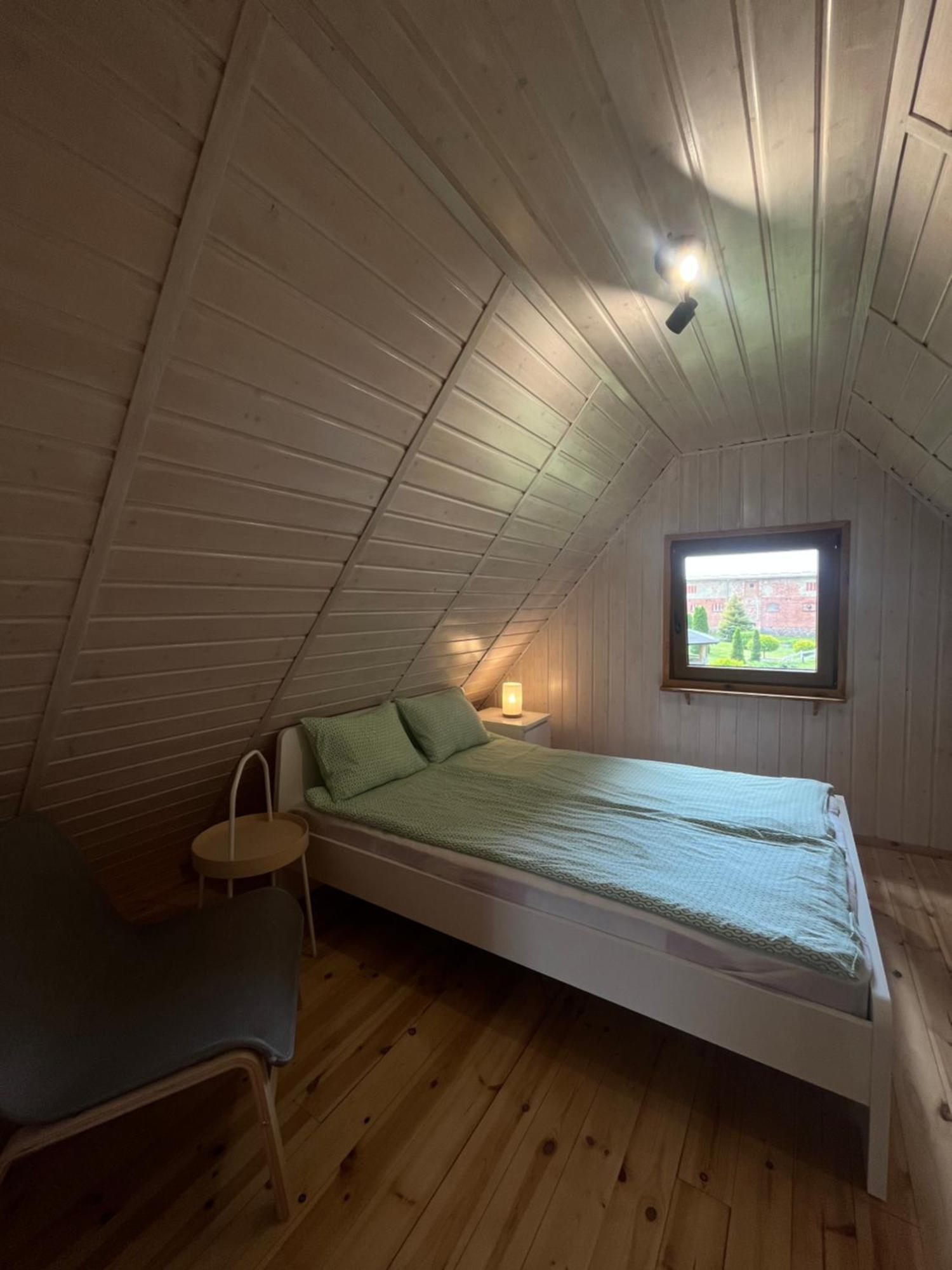 Pod Debami Domki ,Pokoje,Nauka Jazdy Konnej Sarbsk Obok Leby Exteriör bild